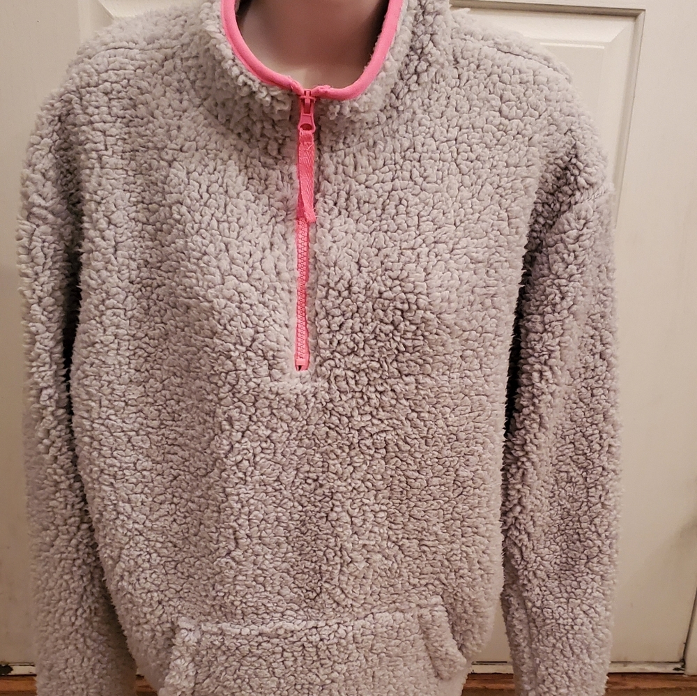 Misses Hoodie Shirt sz XL 15/17- NWOT